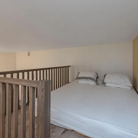Apartment Freedom Avenue By Polo