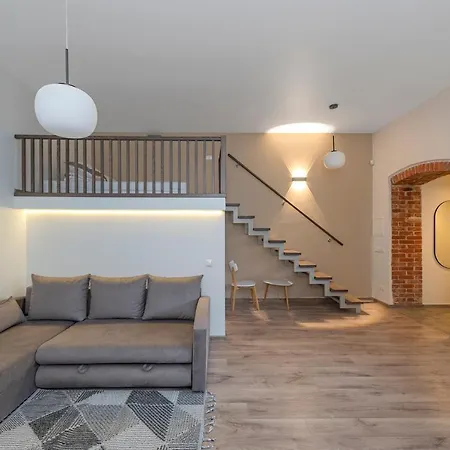 Apartment Freedom Avenue By Polo