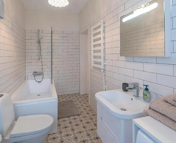 Freedom Avenue By Polo * Kaunas